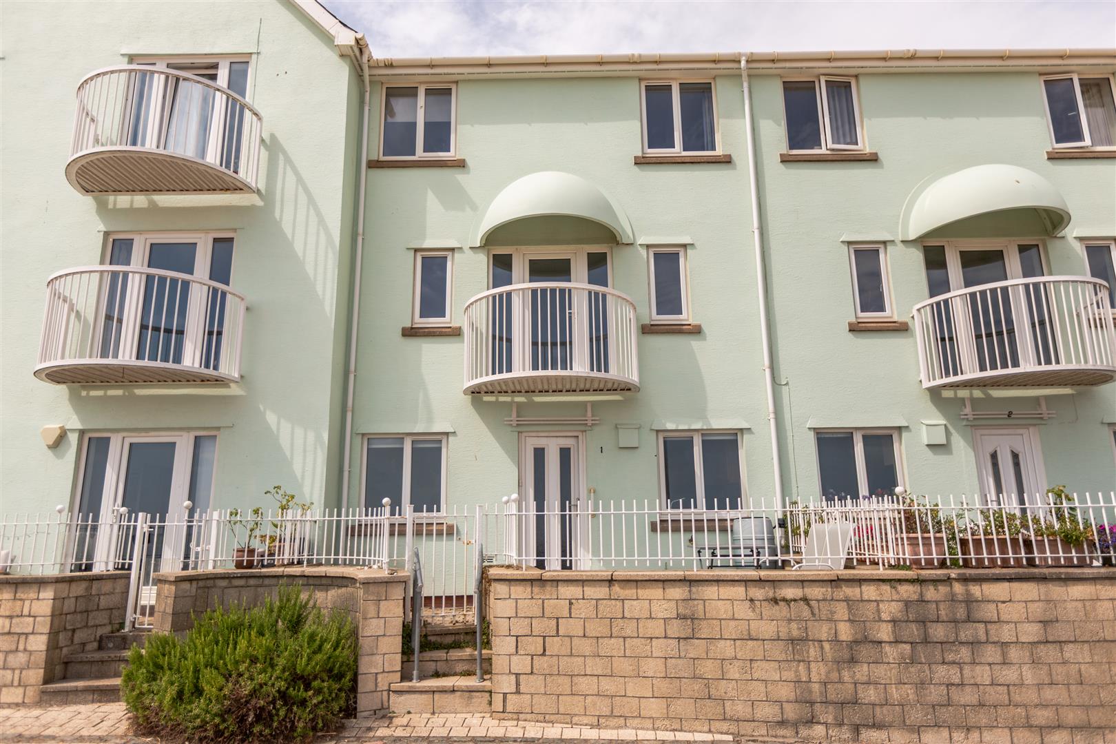 Marine Walk, Marina, Swansea, SA1 1YQ